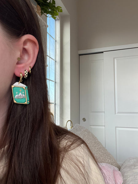 A Court of Thorns Series Earrings