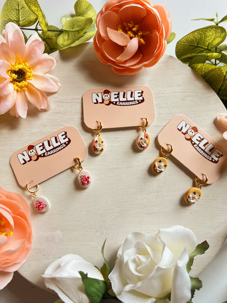 Bloom Bead Huggies