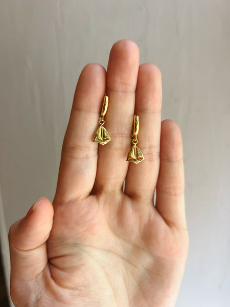 Gold Sailboat Huggies
