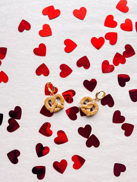 Pretzel Bead Huggies