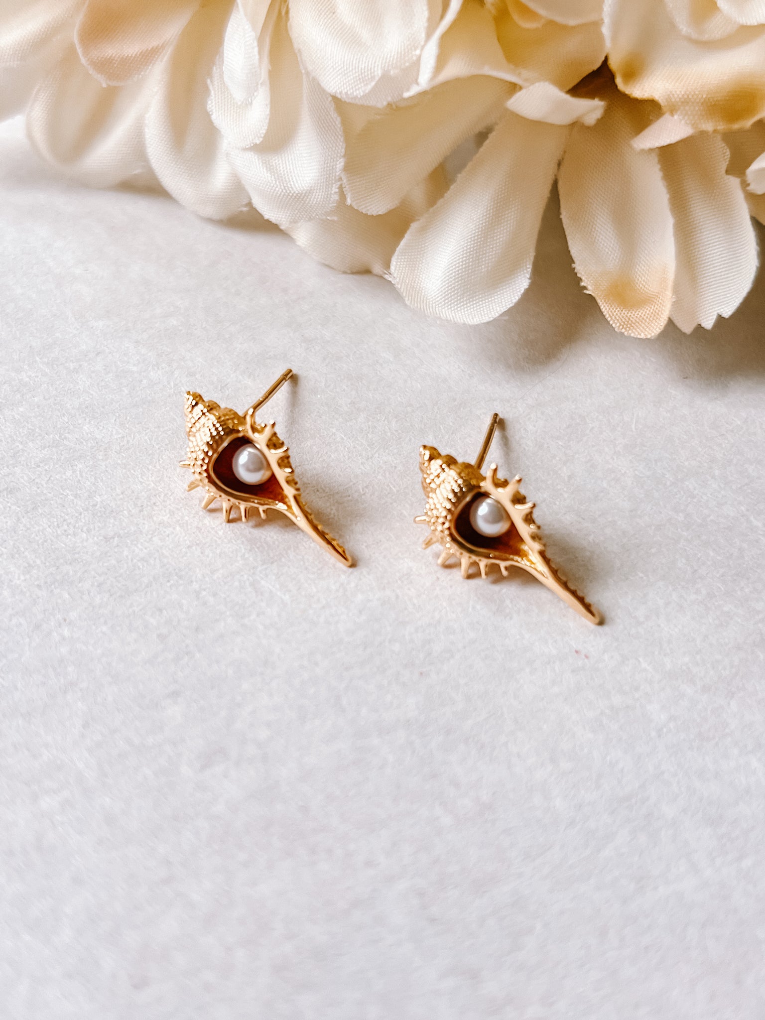 Pearl Conch Studs