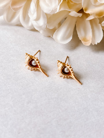 Pearl Conch Studs