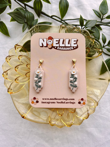 Soft Scalloped Floral Earrings