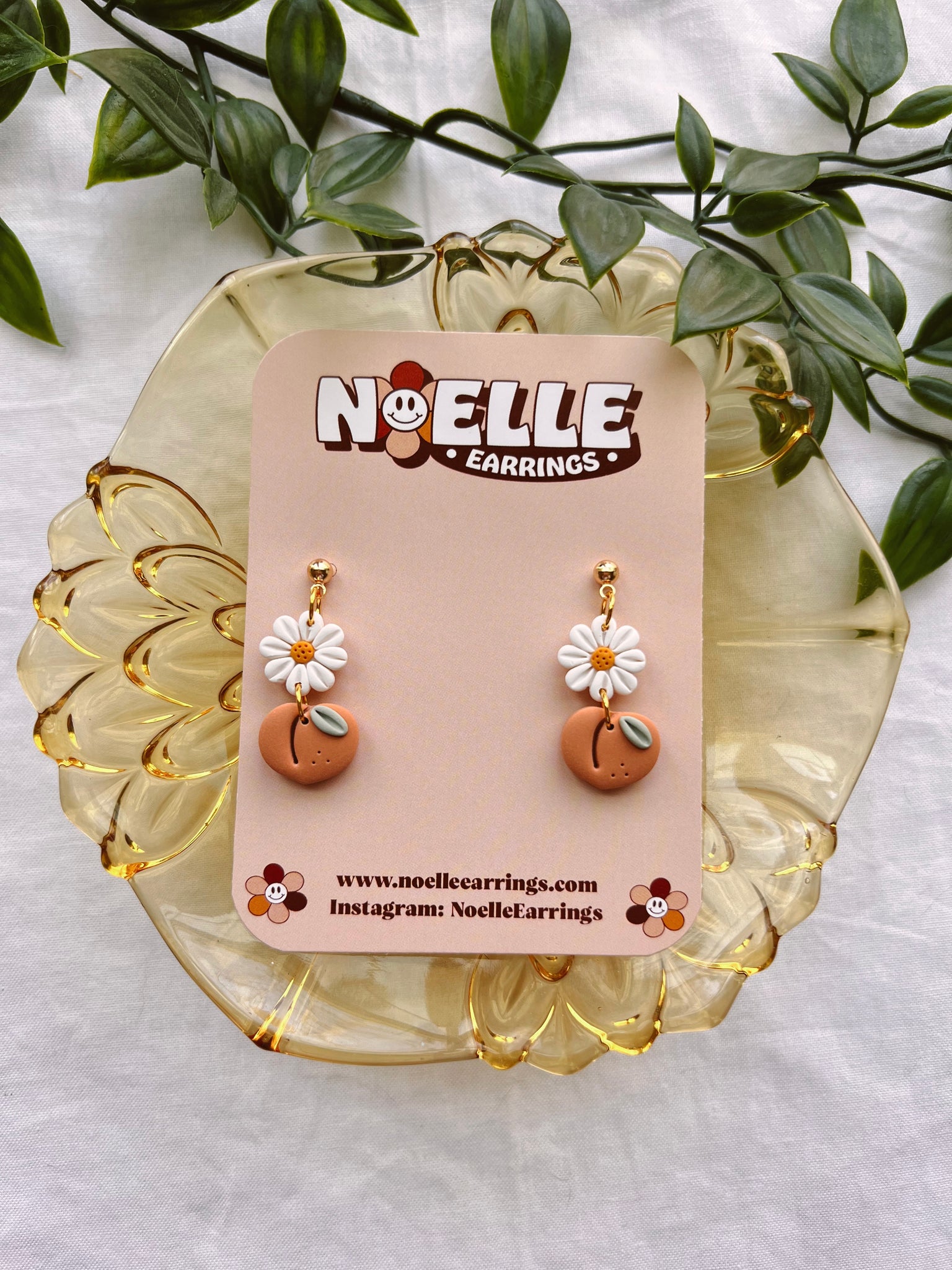 Mini Peach Daisy Dangles