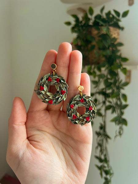 Sparkle Wreath Earrings