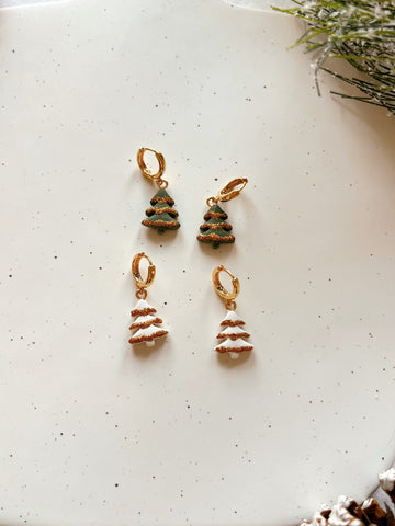 Snowy Glitter Tree Huggies