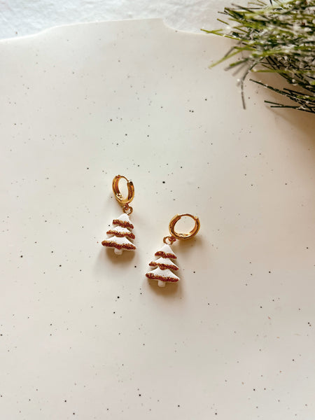 Snowy Glitter Tree Huggies