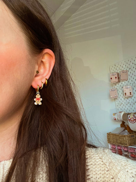 Gingerbread Bead Huggies